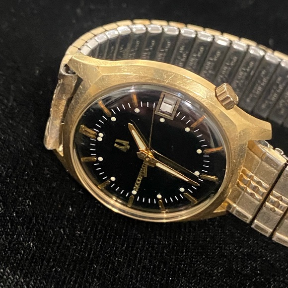 Bulova Accutron Date Vintage 1960’s 14k Gold Filled Case! Rare Black Dial - Picture 1 of 11